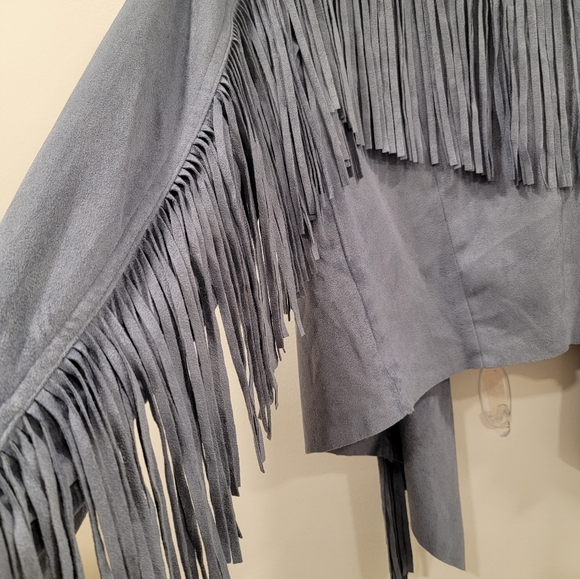 SCOOP vegan suede fringe short, cropped jacket size S, 4 to 6 EUC - Picture 9 of 10
